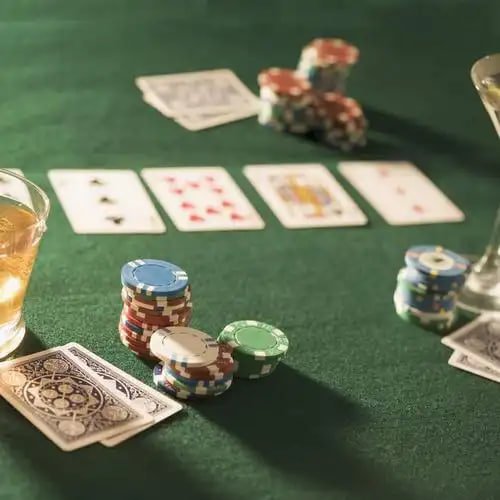 royalbet বেট বিভাগে বাংলাদেশি ব্যবহারকারী মোবাইলে বাজি ধরছেন